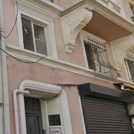Beautiful 2br House W/ac 400meters Taksim Square Daire İstanbul