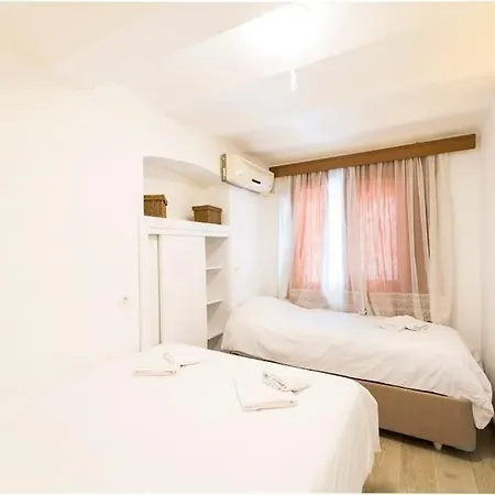 Appartamento Beautiful 2br House W/ac 400meters Taksim Square *